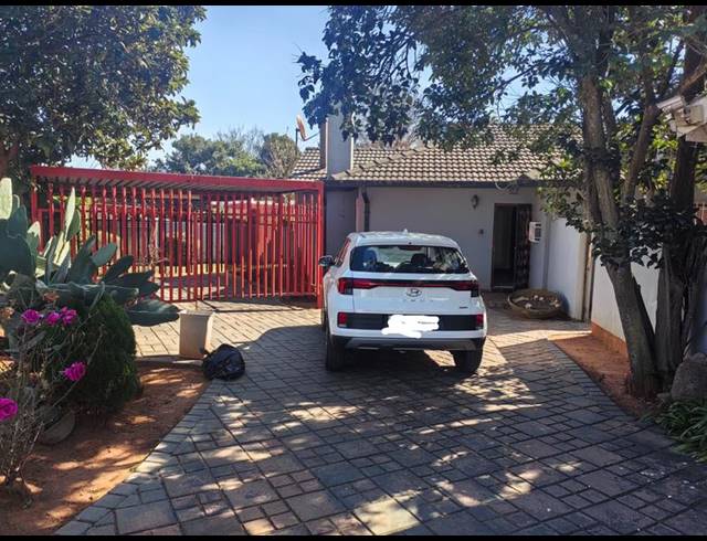 4 BEDROOM PROPERTY TO RENT IN NORKEM PARK